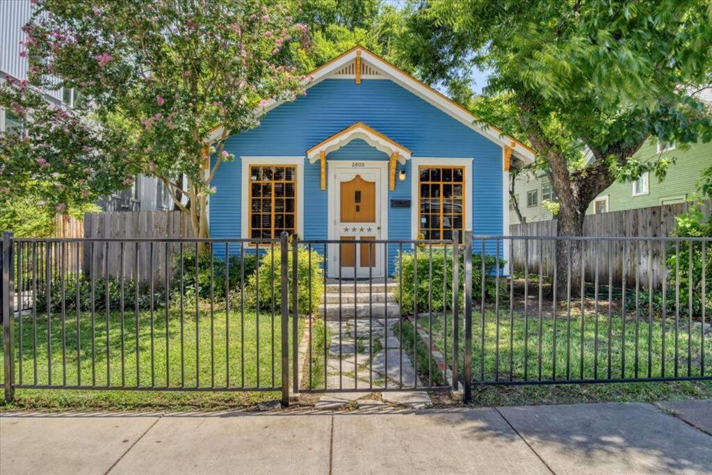 Historic Longhorn Home On Ut Downtown Όστιν Εξωτερικό φωτογραφία